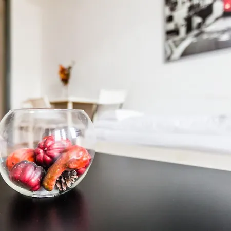 Budget Friendly Apartments Cologne Exterior photo