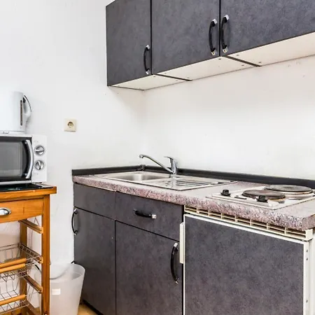 Budget Friendly Apartments Cologne Exterior photo