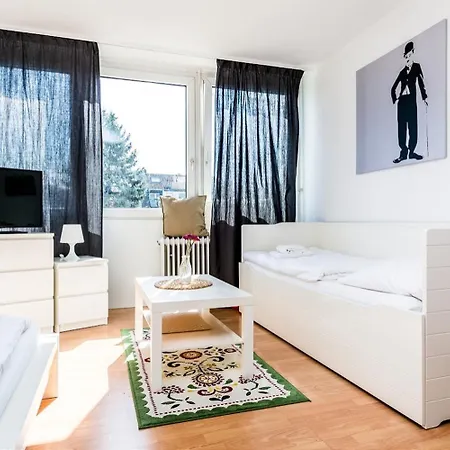 Budget Friendly Apartments Cologne Exterior photo