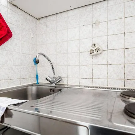 Budget Friendly Apartments Cologne Exterior photo